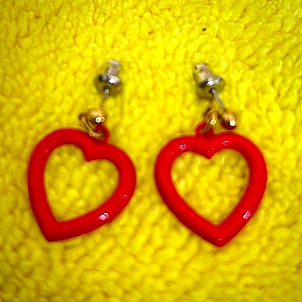 HEART DROP EARRINGS Red with Gold Tone